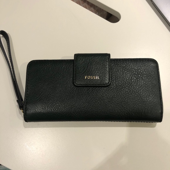 Fossil wallet